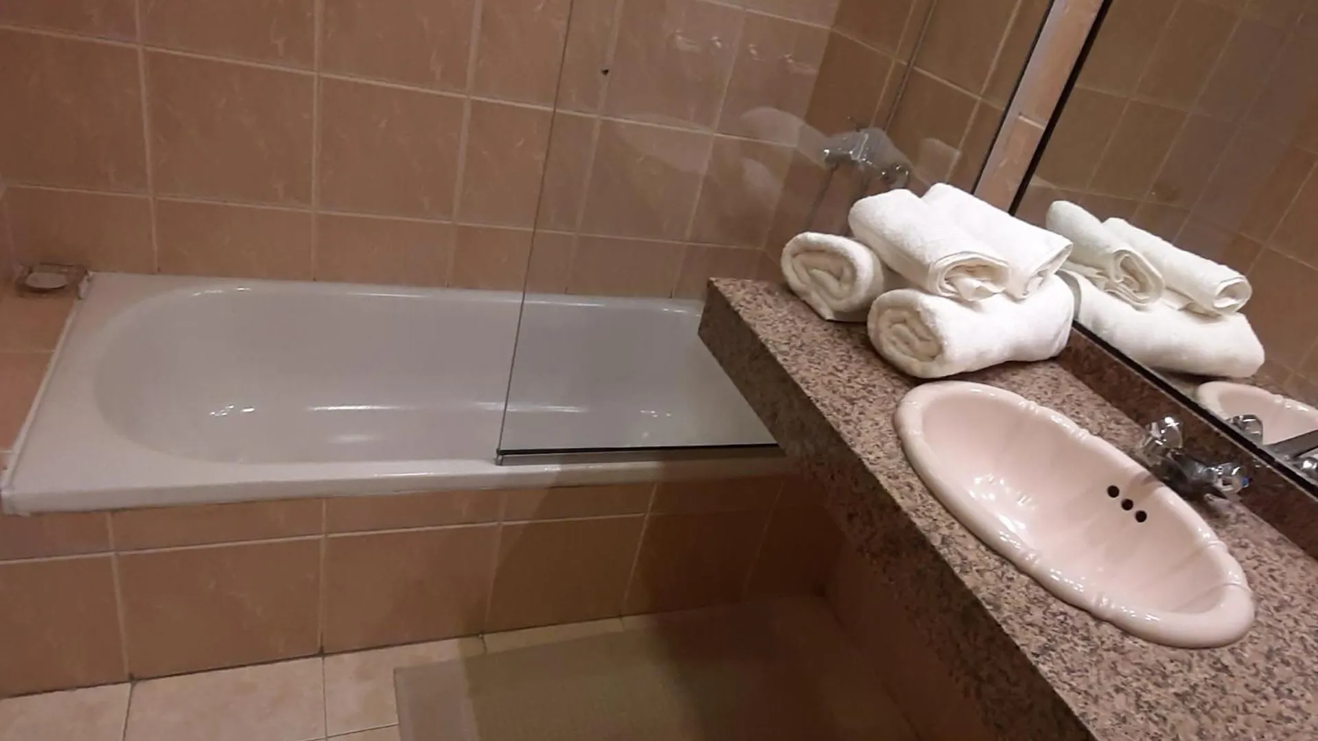 Apartamento Deluxe En Pleno Centro De Mendoza Wifi Gratis Apartment 0*,