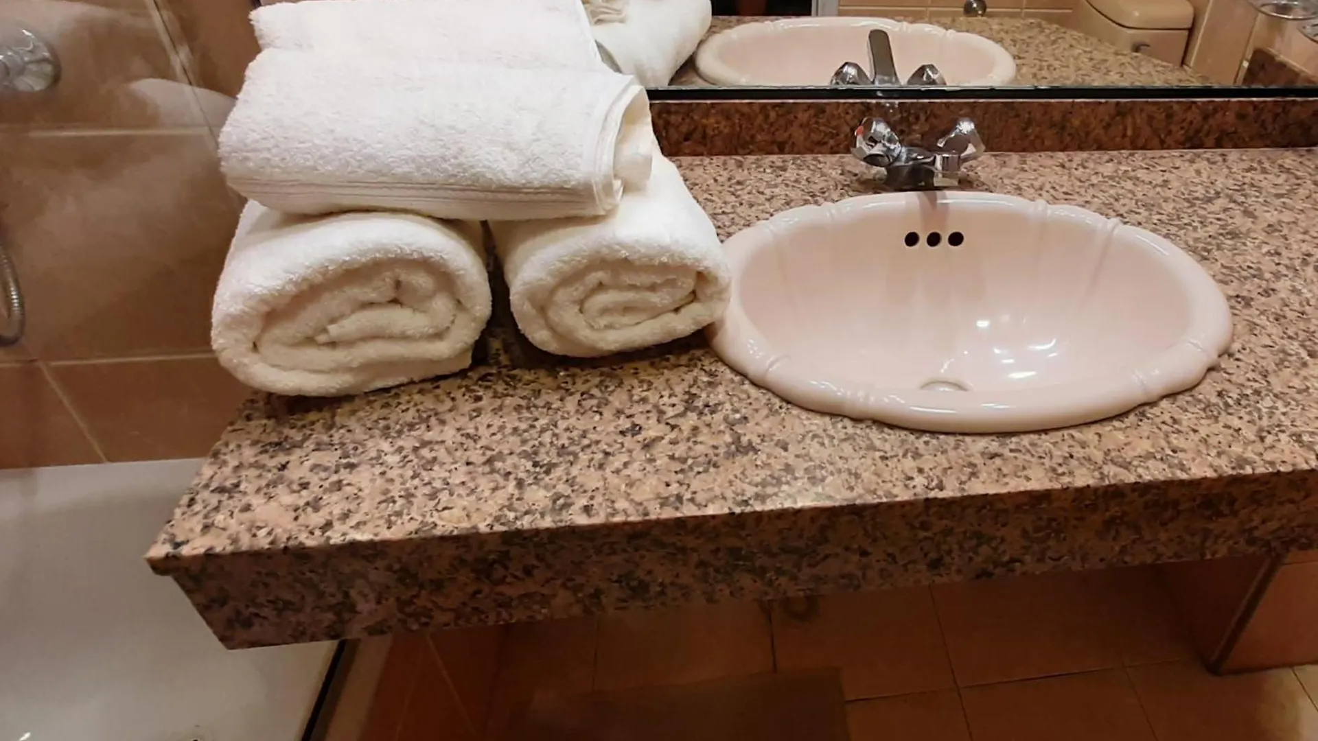 Apartamento Deluxe En Pleno Centro De Mendoza Wifi Gratis Apartment 0*,  Argentina